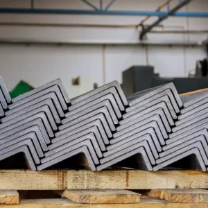 barras cantoneira de abas desiguais